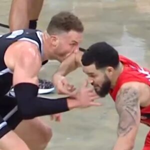Blake Griffin got elbowed in the face and somehow ended up with a foul 💀