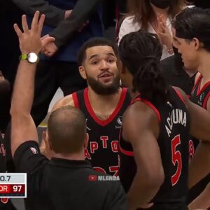 Fred VanVleet: "dont f***ing move" "they can't win the game" 😀👌