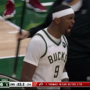 Bobby Portis FIRED UP after Forcing a Jump Ball 🔥 #Shorts