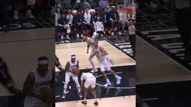 Brandon Boston Got A Rebound While Tying His Shoe | #Shorts