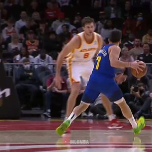 Facu Campazzo nutmegs Gallinari cuz it was the only passing window