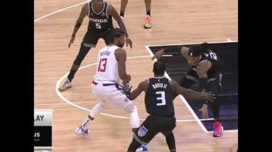 Ivica Zubac with the Huge Dunk on Marvin Bagley III #Shorts