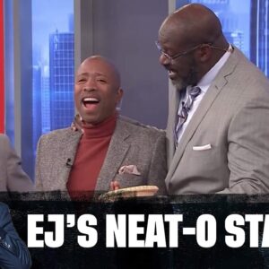 Inside's Thanksgiving Feast Nearly Ends With A Pumpkin Pie Fight | EJ's Neat-O | NBA on TNT