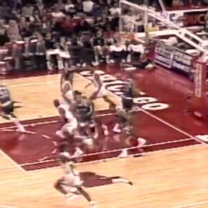 Michael Jordan Makes Everything Looks Easy! (1991.11.09)