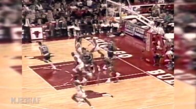Michael Jordan Makes Everything Looks Easy! (1991.11.09)