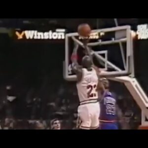 Michael Jordan Sick Crossover on BAD BOYS in Christmas (1990.12.25)