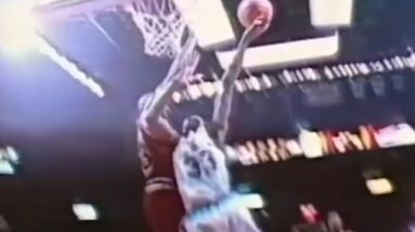 Michael Jordan the Rim Protector! (1991.12.14)