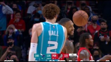 LaMelo Ball Fights Damian Lillard While Laughing His Dumbest Fouls！
