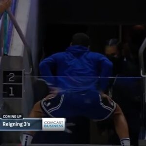 Stephen Curry Makes Impossible Shot From The Stands Like Its Nothing 😂😂