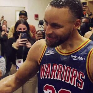 Stephen Curry's Locker Room Speech After Becoming the 3-Point 🐐