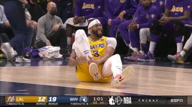 LeBron James Checks On Anthony Davis As Injures Ankles&Emotional To Locker!
