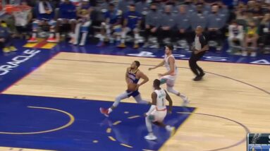 Steph Curry doing his best Westbrook impersonation