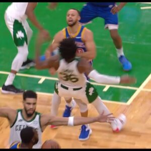 Stephen Curry Fights Marcus Smart For Ending Draymond Green's Career !