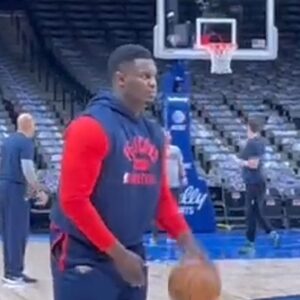Zion Williamson Getting Some Shots up At 300+ Pounds!