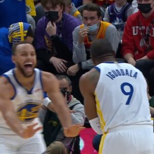 Andre Iguodala Hit Crazy Dagger Three&Steph Curry Goes Crazy!